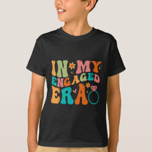Camiseta Na minha era engajada Noite do futuro Noivado da u