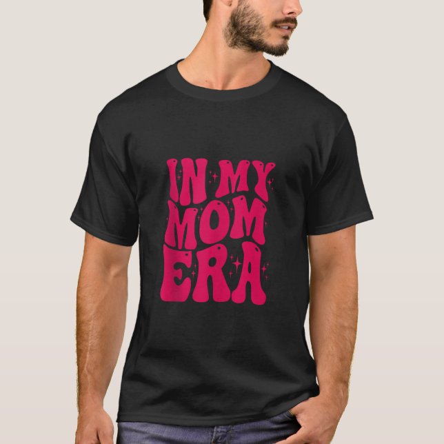 Camiseta Na Minha Era Mãe, Groovy Groovy Mãe Mãe Engraçada  (Frente)