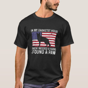 Camiseta Na Minha Hora Mais Escura Eu Cheguei Para Encontra