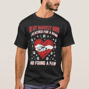 Camiseta Na Minha Hora Mais Escura Eu Cheguei Para Encontra