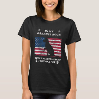 Camiseta Na Minha Hora Mais Escura Quando Precisava De Uma 