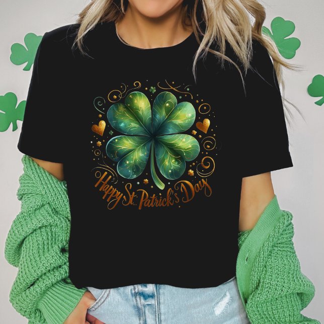 Camiseta Na moda Quatro Dia de São Patrício de capa de folh (Stylish Four Leaf Clover St Patrick's Day T-Shirt)