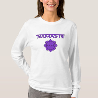 Camiseta Namaste com Lotus e sânscrito