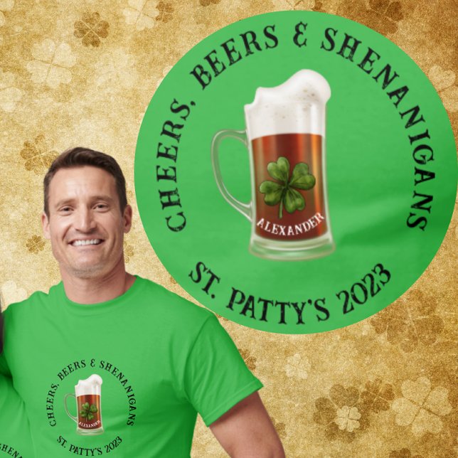 Camiseta Name on Mug Cheers Beers and Shenanigans St Pattys (Criador carregado)