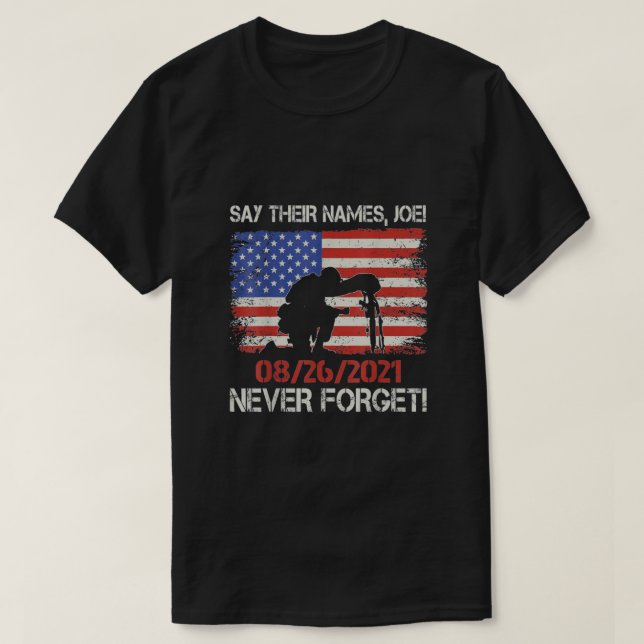 Camiseta Names Of Fallen Soldiers 13 Heroes (Frente do Design)
