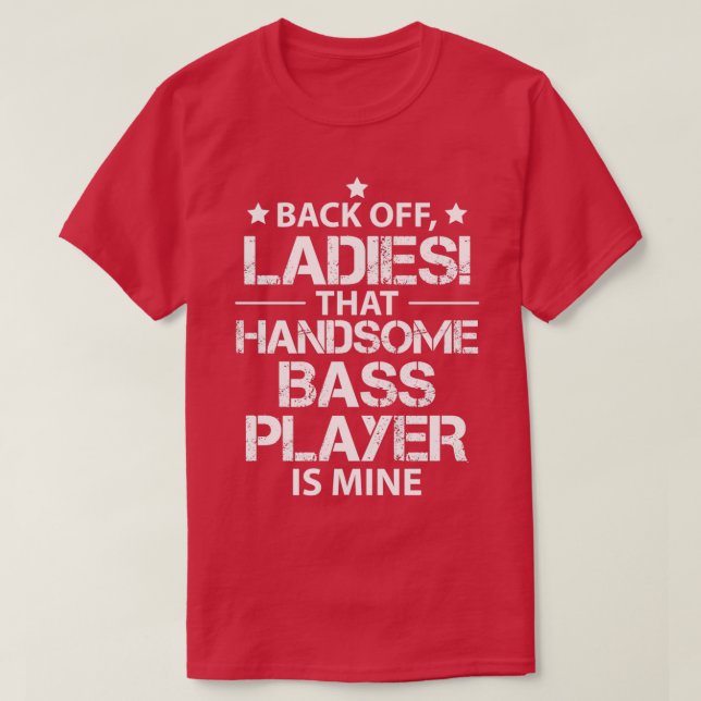 Camiseta Namorada de Assassino Oferece Mulher Jogadora de B (Frente do Design)