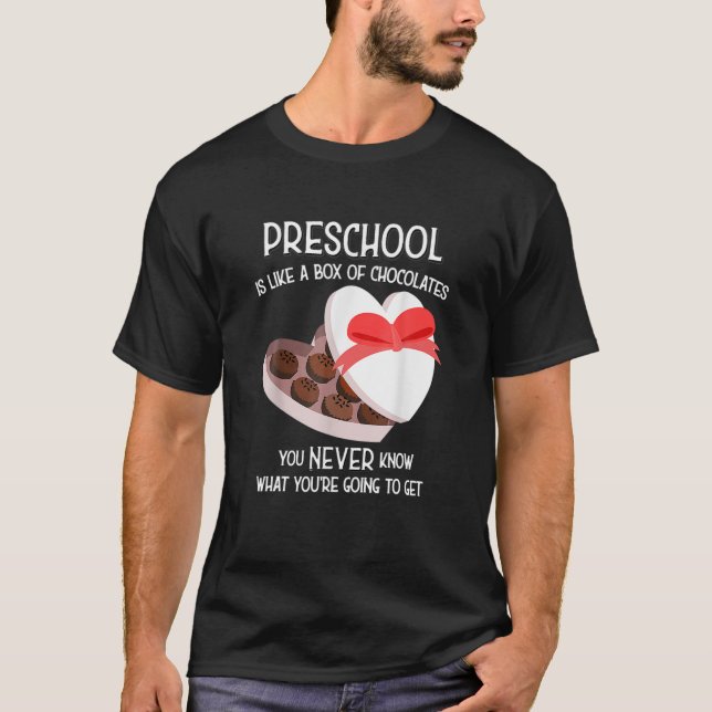 Camiseta Namorados de Professores da Escola de Pré-Escolas (Frente)
