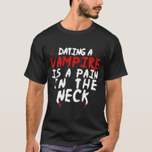 Camiseta Namorando Vampiro É uma dor no pescoço