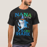 Camiseta NANA Do Bebê Shark Birthday Brother Shark Shir<br><div class="desc">Tubarão De Aniversário,  Tubarão De Aniversário,  Garoto De Aniversário,  Tubarão De Aniversário,  Tubarão De Corda Familiar,  Tubarão,  NANA Do Camarão De Aniversário Do Bebê</div>