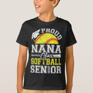 Camiseta Nana orgulhosa de uma graduada de softball sênior