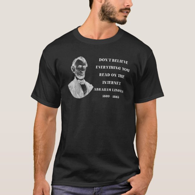 Camiseta Não acredite em tudo que você lê na Internet (Frente)