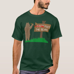 Camiseta Não alimente o acampamento engraçado dos ursos