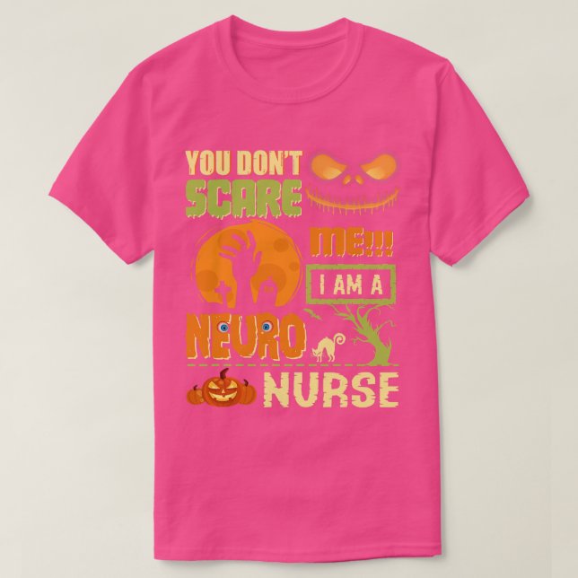 Camiseta Não Assuste Enfermeira de Halloween Neurologia RN  (Frente do Design)
