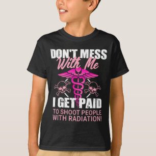 Camiseta Não Brinque Comigo Eu Sou Pago Para Atirar Pessoas