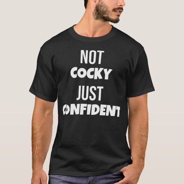 Camiseta Não Cocky Apenas Confiante Malhação De Gym Engraça (Frente)