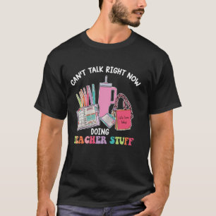 Camiseta Não consigo falar agora fazendo coisas de professo