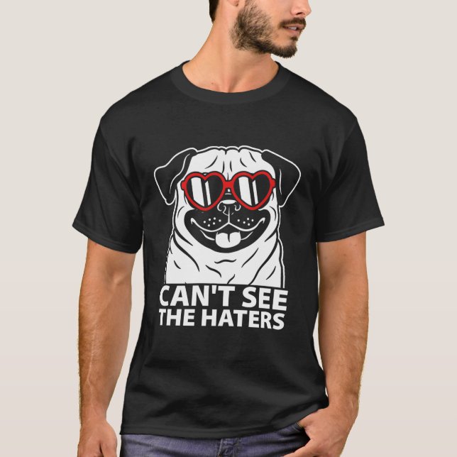 Camiseta Não Consigo Ver Os Invejadores Pug Com Óculos (Frente)