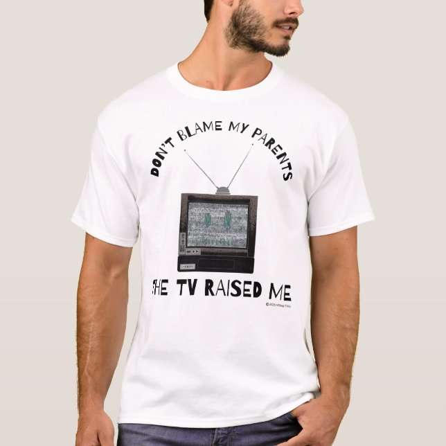 Camiseta Não Culpe Meus Pais A TV Me Criou Estética Retro (Frente)