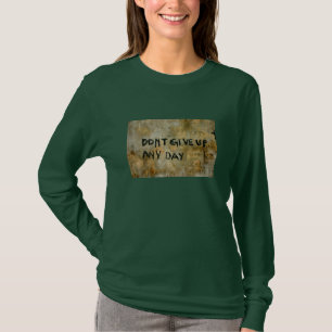 Camiseta Não desista da saia de grafite