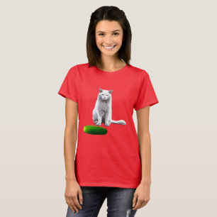 Camiseta Não é engraçado, Gato e Pepino