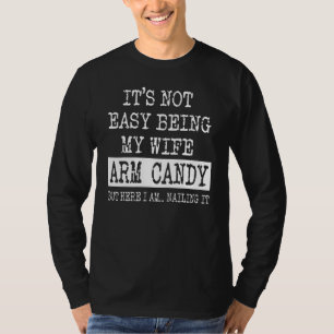 Camiseta Não é Fácil Ser o Brinquedo da Minha Esposa mas aq