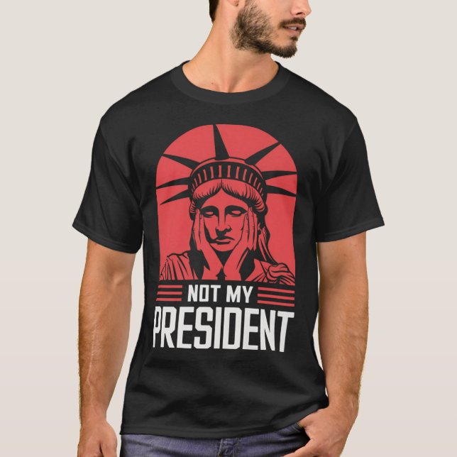 Camiseta Não É O Meu Presidente Impedidor Que Resistiu Ao A (Frente)