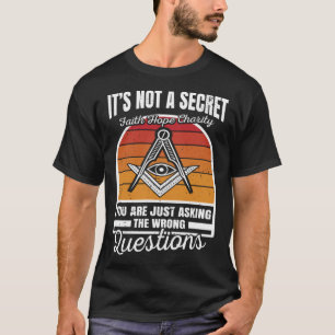 Camiseta Não É Uma Praça Mestra Masônica Secreta E Compass