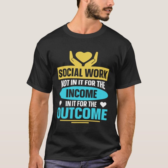 Camiseta Não Está Nele Para O Rendimento Do Soc Do Resultad (Frente)