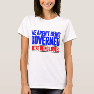 Camiseta Não Estamos Sendo Governados