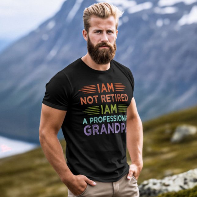 Camiseta Não Estou Aposentado Sou Um Vovô Profissional Engr (Criador carregado)