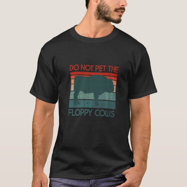 Camiseta Não Faça Carinho Nos Bufalos Macios Designs De Búf (Frente)