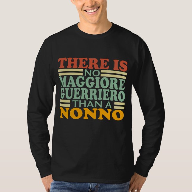 CAMISETA NÃO HÁ MAGGIORE GUERRIERO QUE UM NONO. (Frente)