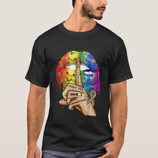 Camiseta Não julgue o que você não entende Lgbt Pride L (Frente)