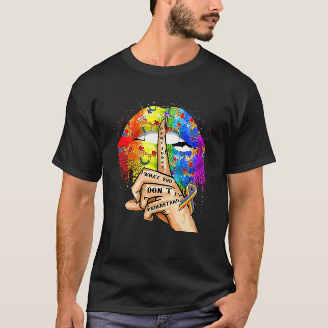 Camiseta Não julgue o que você não entende Lgbt Pride L (Frente)