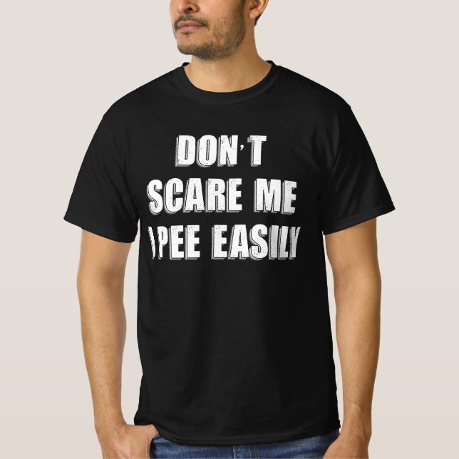 Camiseta Não Me Assuste Eu Peço Facilmente Halloween Sarcás (Frente)