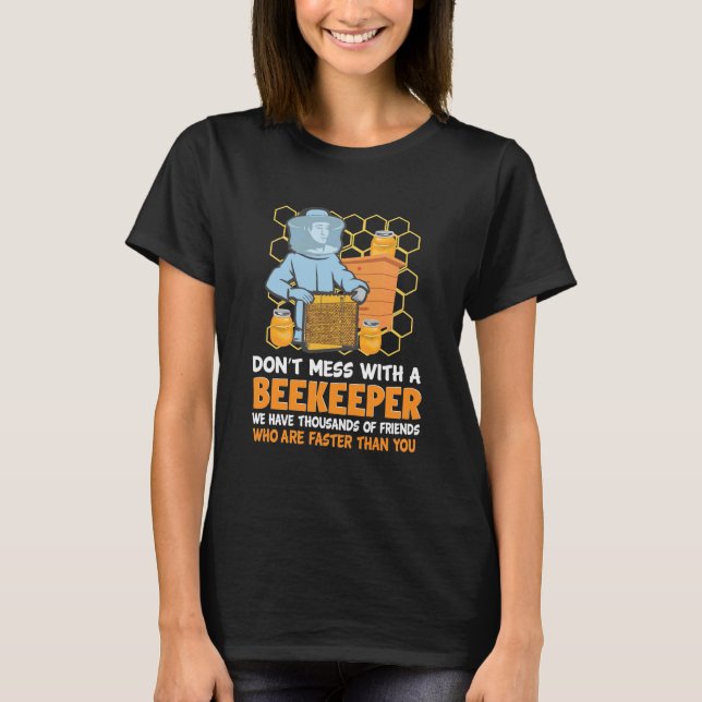 Camiseta Não Mete Com Um Apicultor (Frente)