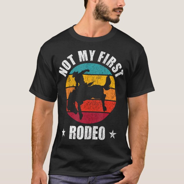 Camiseta não o meu primeiro rodeio (Frente)