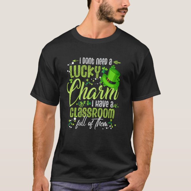 Camiseta Não Precisa de Amuleto da Sorte Sala de Aula Compl (Frente)