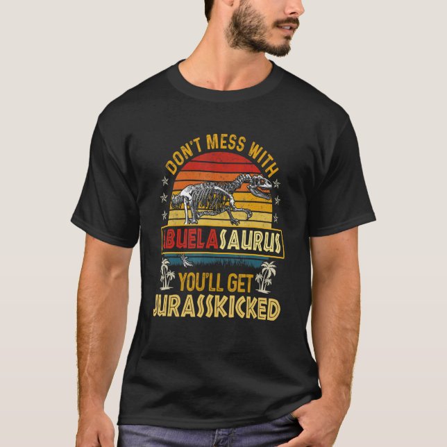 Camiseta Não Se Mestique Com Abuelassauro Você Vai Ter Jura (Frente)