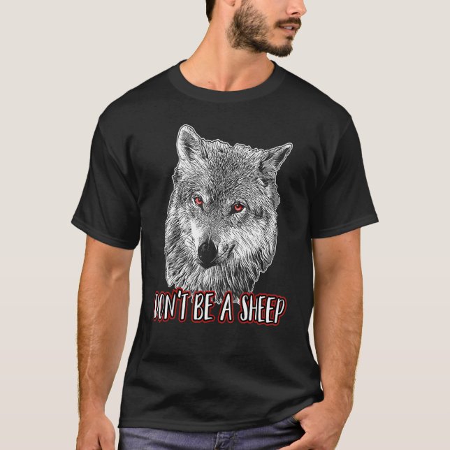 Camiseta Não seja um lobo de ovelha, que era um fantasma. (Frente)