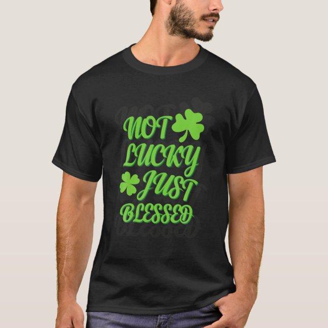 Camiseta Não Sortuda Bela Rua De Shamrock Patrick Day Iri (Frente)