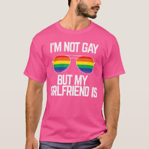 Camiseta Não sou gay, mas minha namorada é Orgulho Lésbico