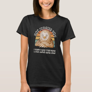 Camiseta Não Te Julguei... Eu Só Pareço Essa Coruja Engraça