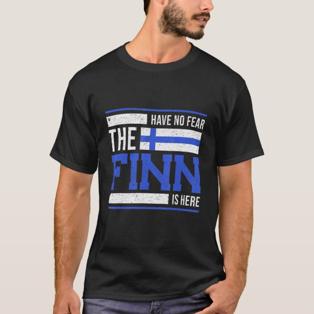 Camiseta Não Tenha Medo Que O Finn Esteja Aqui Suomi (Frente)