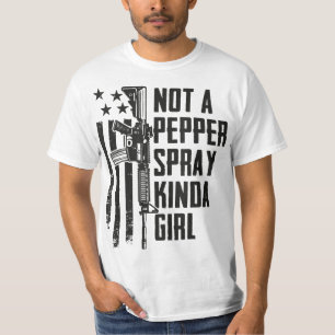 Camiseta Não Uma Menina Do Tipo Spray De Pimenta - segundo