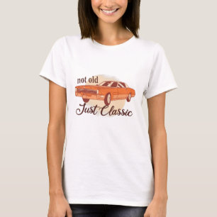Camiseta Não Velho Apenas Clássico