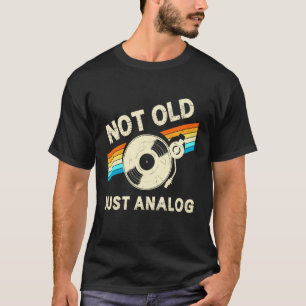 Camiseta Não Velho Apenas Dia dos Pais Analógico Música em