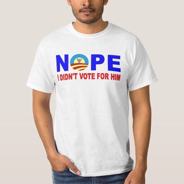 CAMISETA NÃO VOTEI POR ELE (Frente)