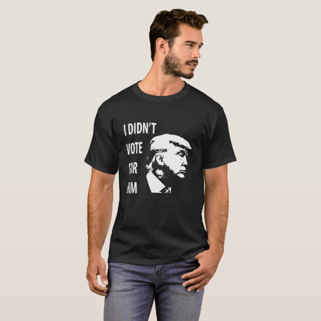 Camiseta Não votou em Trump (Frente Completa)