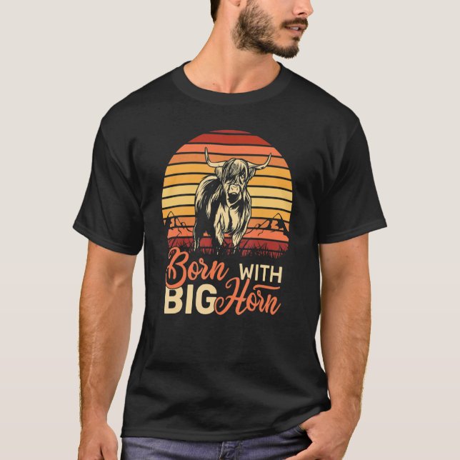 Camiseta Nascer com Homens do Grande Corno nas terras altas (Frente)